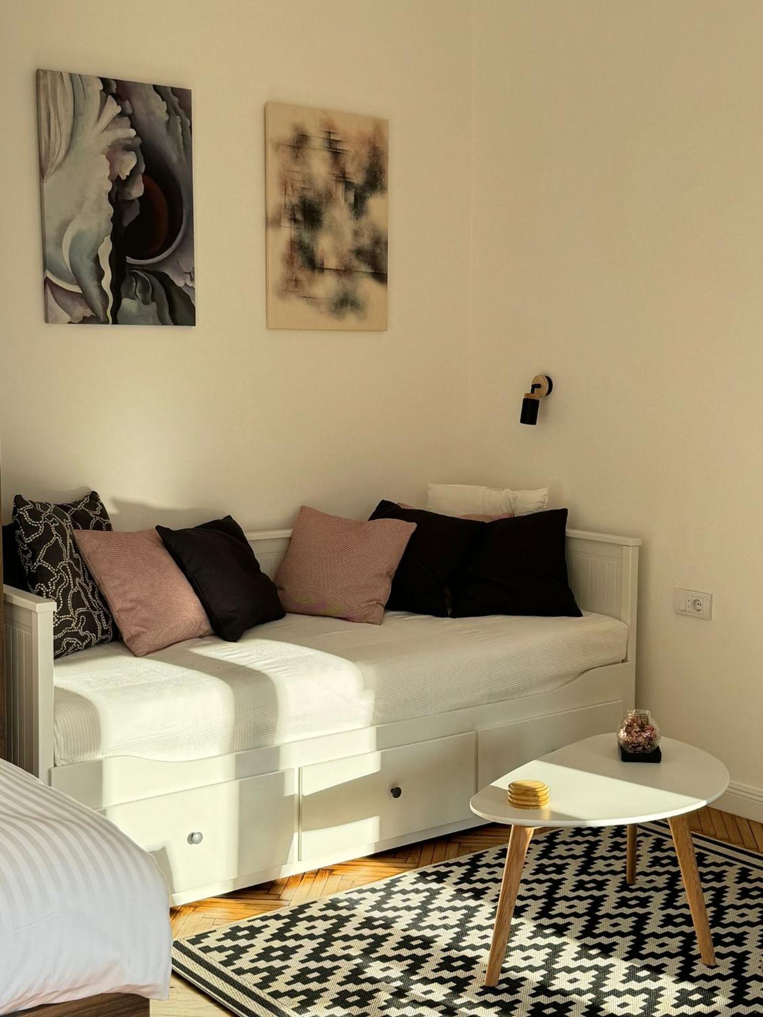 Balconia Sunny Apartment In Centre Of Belgrad Exterior foto